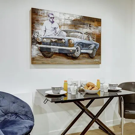 Apartment Bluestay 157 - Superb Paris