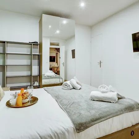 Apartment Bluestay 157 - Superb Paris